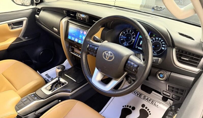 
								2020 TOYOTA FORTUNER V 2.7 PETROL full									