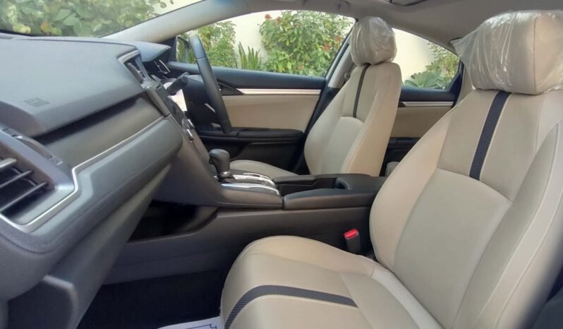 
2021 HONDA CIVIC ORIEL 1.8 UG full									