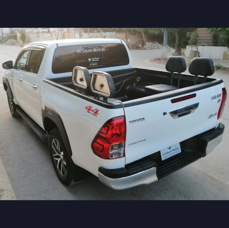 
2018 TOYOTA REVO (V) 2.8 CRUISETRONIC full									