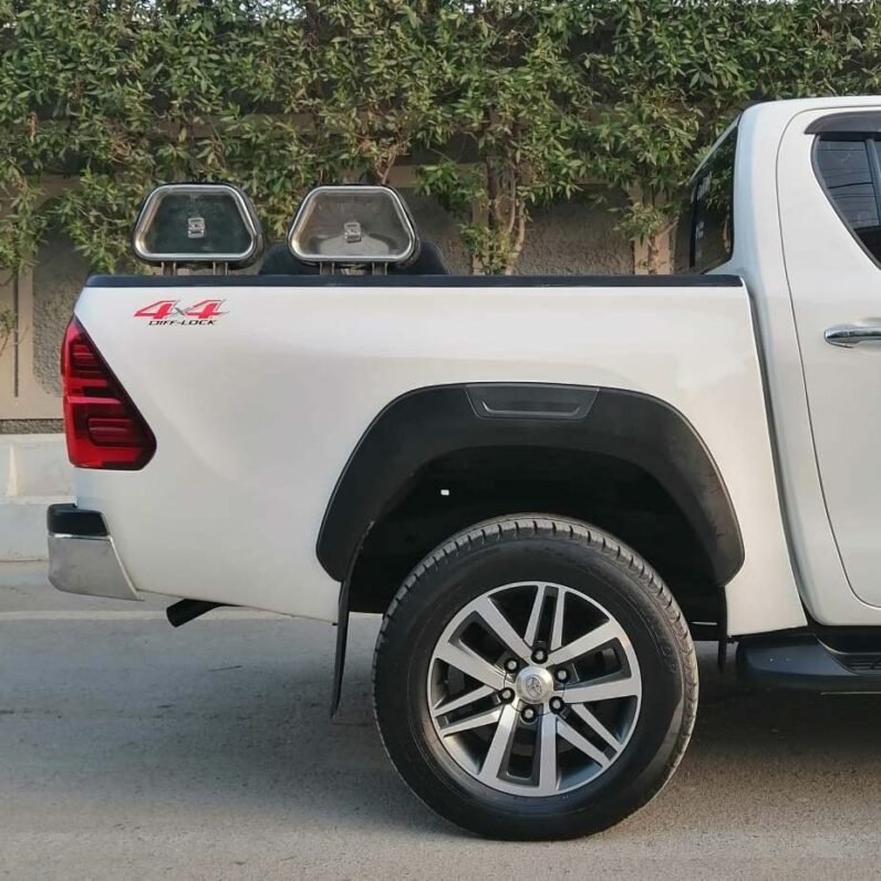 
2018 TOYOTA REVO (V) 2.8 CRUISETRONIC full									