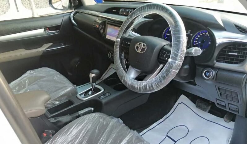 
2018 TOYOTA REVO (V) 2.8 CRUISETRONIC full									