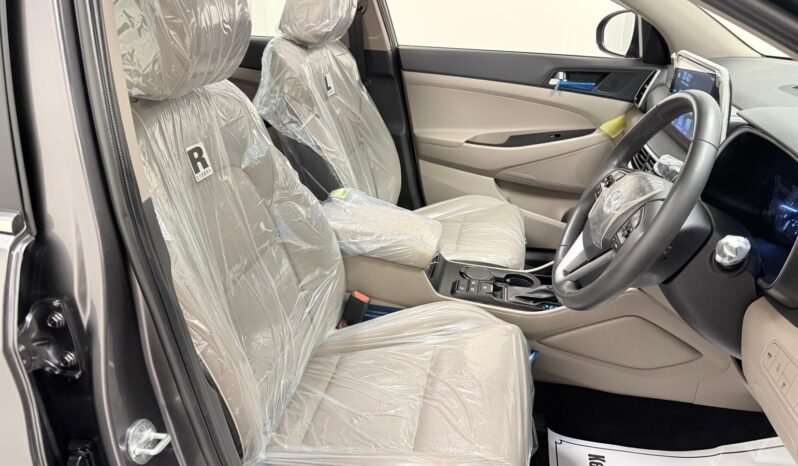 
								2022 HYUNDAI TUCSON 2.0 AWD full									