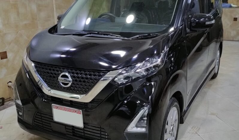 
								2021 NISSAN DAYZ HIGHWAY STAR S-HYBRID full									