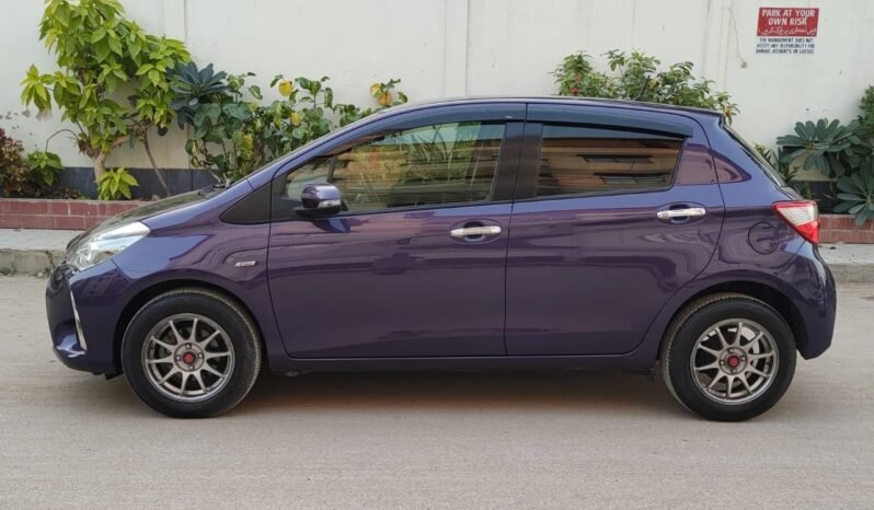 
								2019 TOYOTA VITZ full									