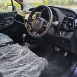 
										2019 TOYOTA VITZ full									