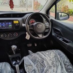 
										2019 TOYOTA VITZ full									