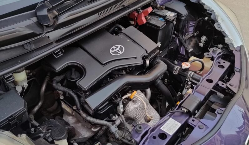 
								2019 TOYOTA VITZ full									