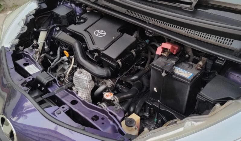 
								2019 TOYOTA VITZ full									