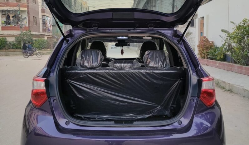 
								2019 TOYOTA VITZ full									