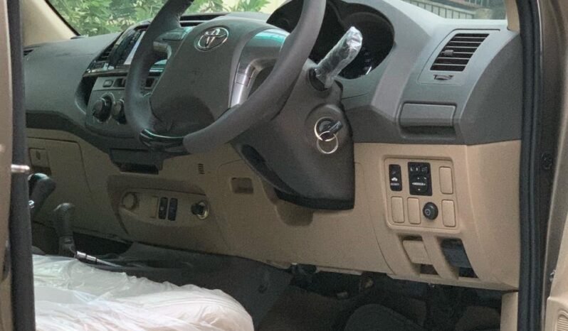 
								2014 TOYOTA FORTUNER V 2.7 PETROL – 4X4 full									