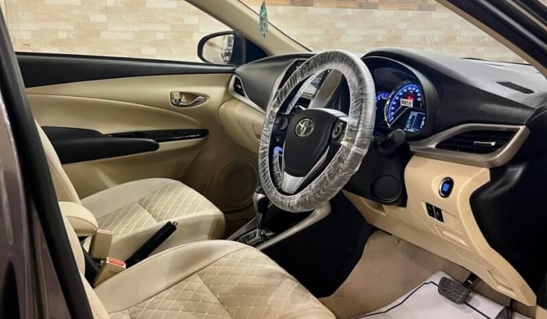 
								TOYOTA YARIS 1.5 ATIV CVT-I full									