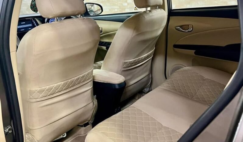 
								TOYOTA YARIS 1.5 ATIV CVT-I full									