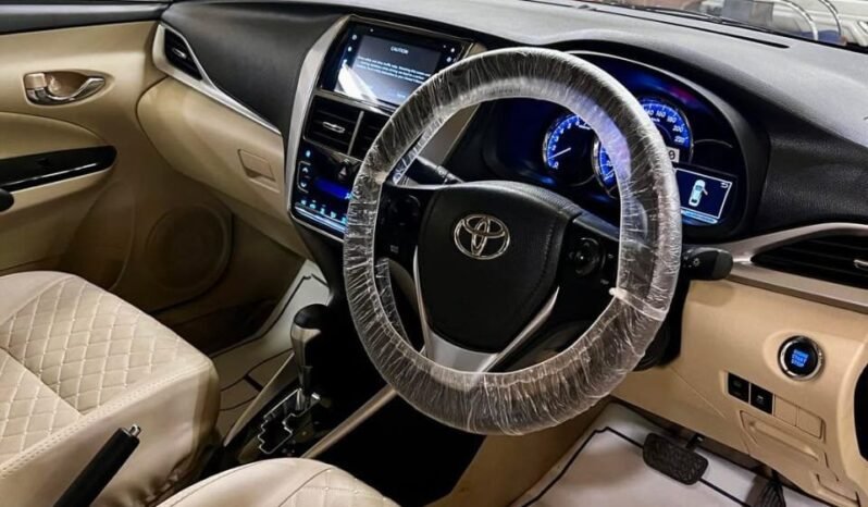 
								TOYOTA YARIS 1.5 ATIV CVT-I full									