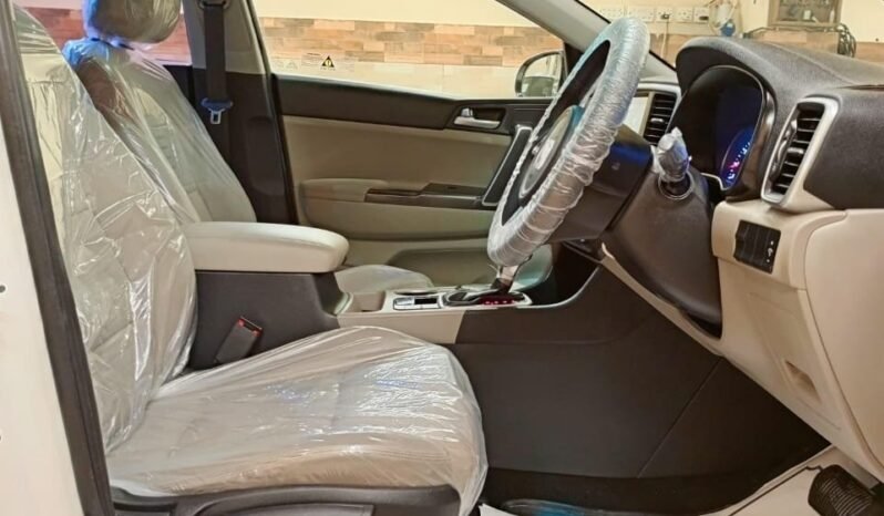 
								2023 KIA SPORTAGE FWD full									