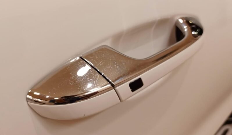 
								2023 KIA SPORTAGE FWD full									