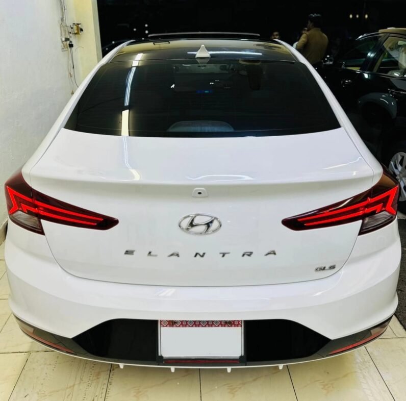 
2023 HYUNDAI ELANTRA GLS 2.0 full									