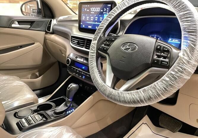 
2021 HYUNDAI TUCSON 2.0 AWD full									