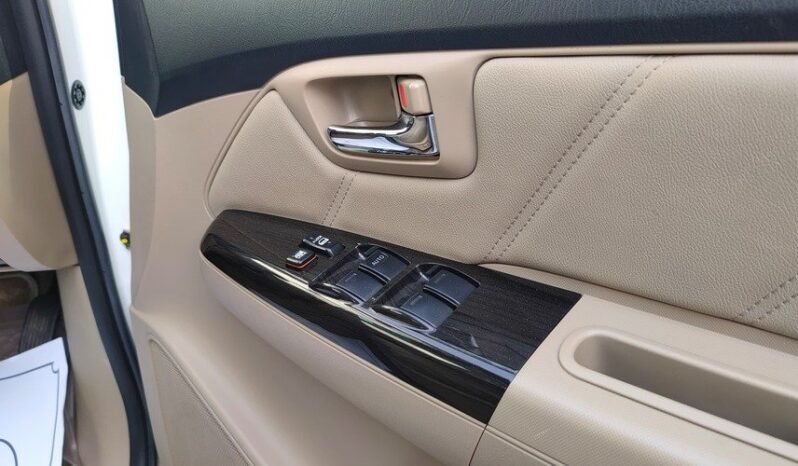 
								2016 TOYOTA FORTUNER V 2.7 PETROL full									