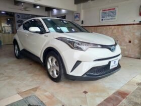 2017 TOYOTA C-HR (S LED) 1.8 HYBRID