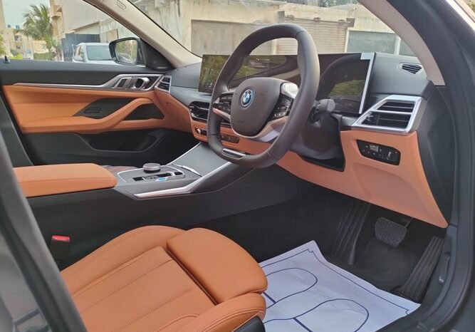 
2025 BMW i4 eDrive35 full									