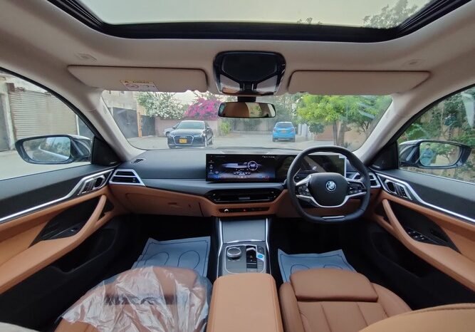 
2025 BMW i4 eDrive35 full									