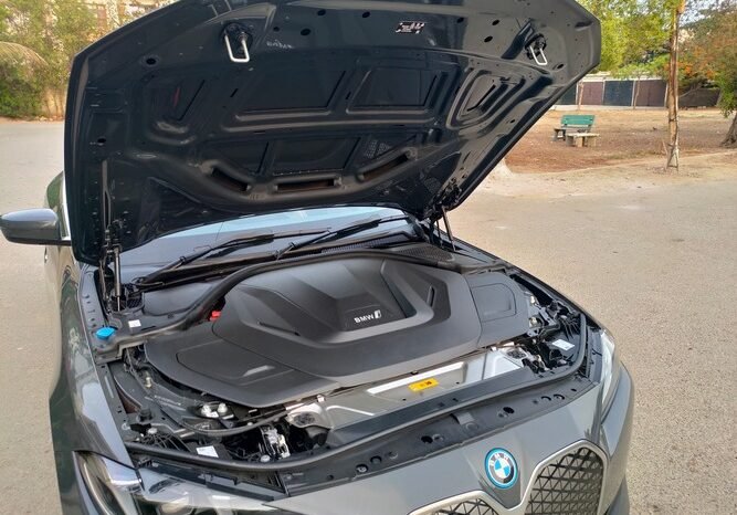 
2025 BMW i4 eDrive35 full									