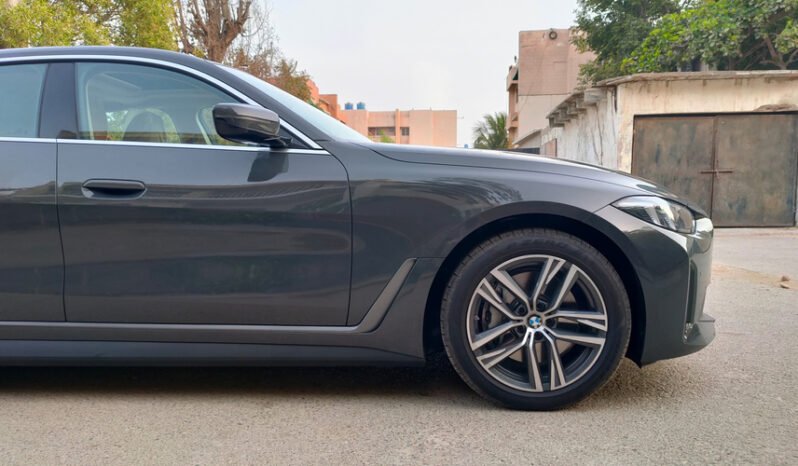 
2025 BMW i4 eDrive35 full									