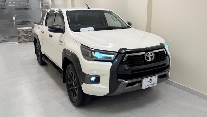 
2022 TOYOTA REVO ROCCO  2.8 CRUISETRONIC full									