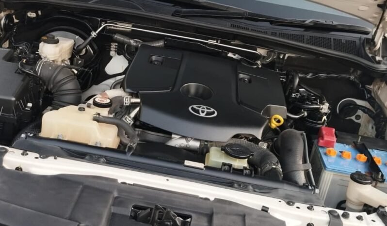 
								2022 TOYOTA REVO ROCCO  2.8 CRUISETRONIC full									