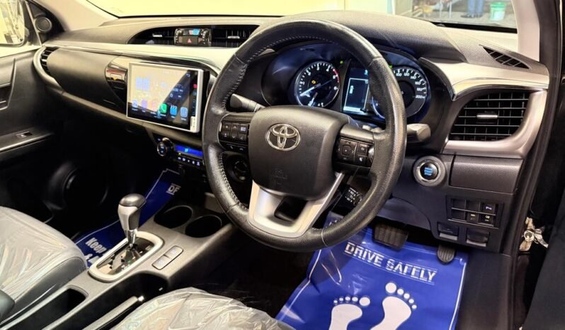 
2023 TOYOTA REVO ROCCO  2.8 CRUISETRONIC full									