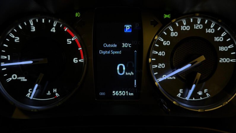 
2023 TOYOTA REVO ROCCO  2.8 CRUISETRONIC full									