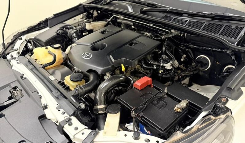 
2022 TOYOTA REVO ROCCO  2.8 CRUISETRONIC full									