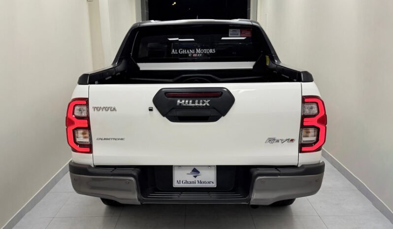 
2022 TOYOTA REVO ROCCO  2.8 CRUISETRONIC full									