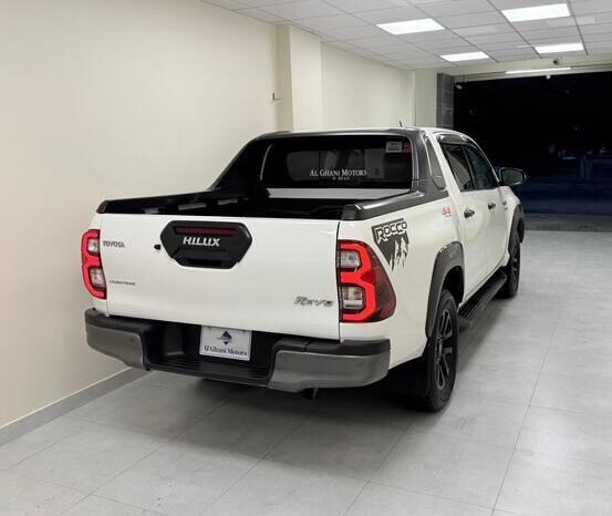 
2022 TOYOTA REVO ROCCO  2.8 CRUISETRONIC full									