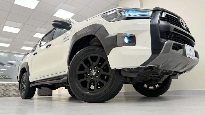 
2022 TOYOTA REVO ROCCO  2.8 CRUISETRONIC full									