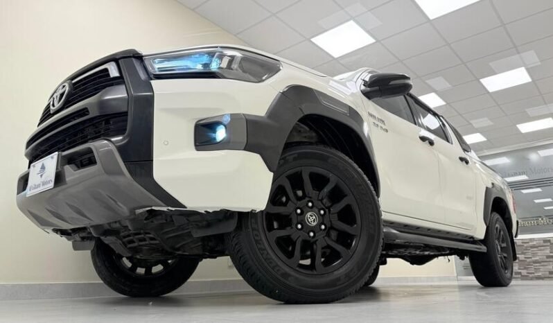 
2022 TOYOTA REVO ROCCO  2.8 CRUISETRONIC full									