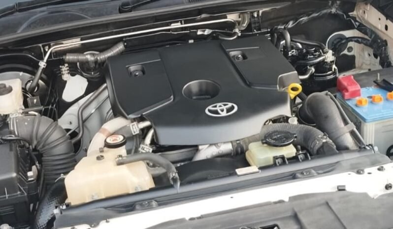 
								2022 TOYOTA REVO ROCCO  2.8 CRUISETRONIC full									