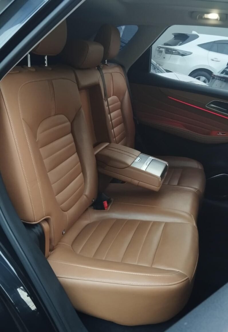 
2023 MG HS 1.5 TURBO TROPHY EDITION full									