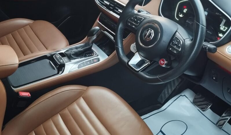 
2023 MG HS 1.5 TURBO TROPHY EDITION full									