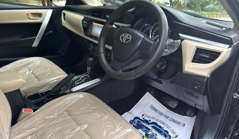 
2015 TOYOTA COROLLA ALTIS 1.6 full									