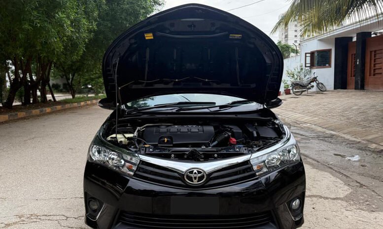 
2015 TOYOTA COROLLA ALTIS 1.6 full									