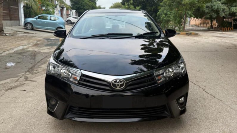 
2015 TOYOTA COROLLA ALTIS 1.6 full									