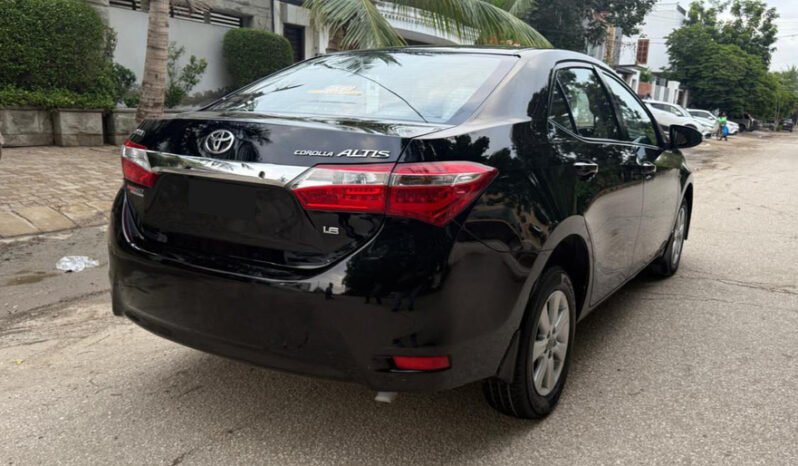 
2015 TOYOTA COROLLA ALTIS 1.6 full									