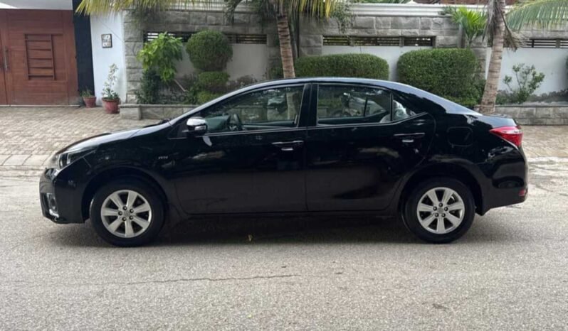 
2015 TOYOTA COROLLA ALTIS 1.6 full									