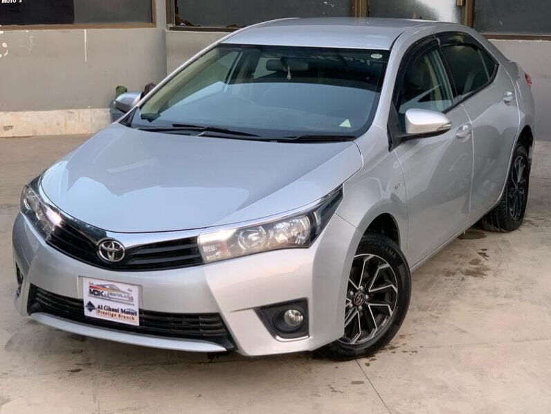 
2016 TOYOTA COROLLA GLI 1.3 full									