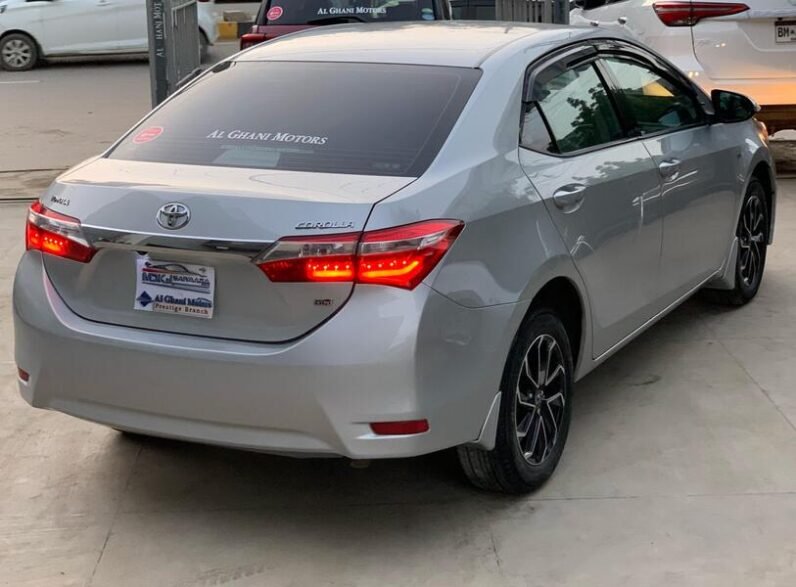 
2016 TOYOTA COROLLA GLI 1.3 full									