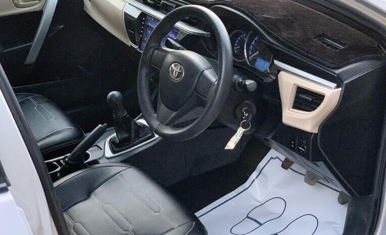 
2016 TOYOTA COROLLA GLI 1.3 full									