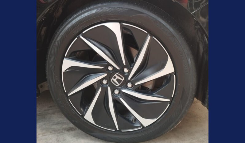 
2018 Honda Insight Hybrid EX full									