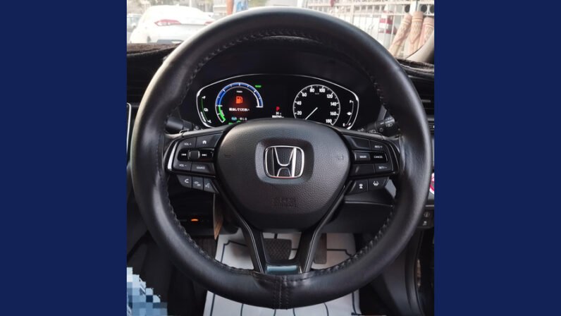 
2018 Honda Insight Hybrid EX full									