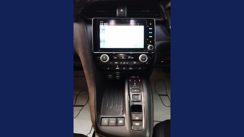 
2018 Honda Insight Hybrid EX full									